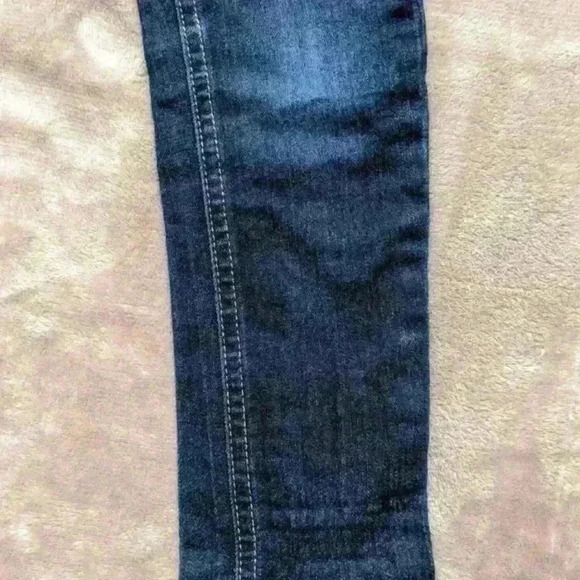 Girls Skinny Jeans - Picture 4 of 5